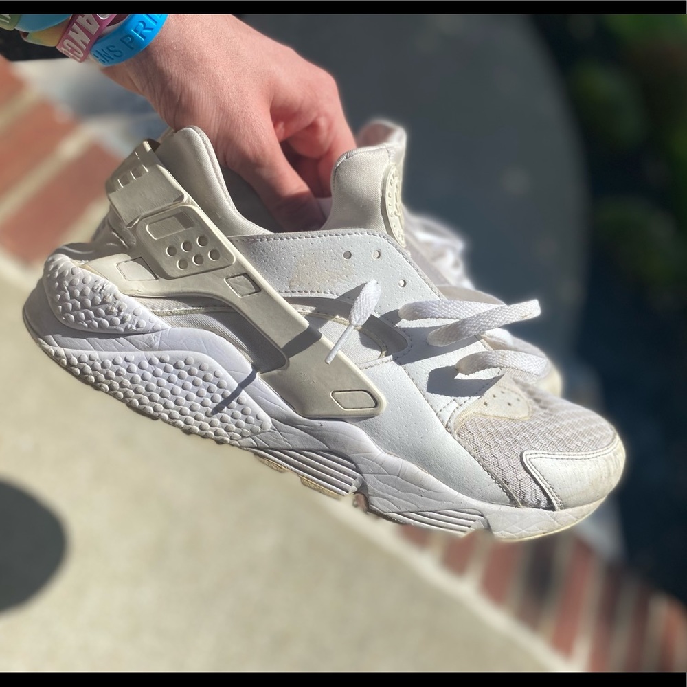 Mens Nike Air Huaraches. Size 13 With Box